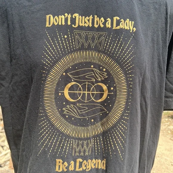 Nike woman’s short sleeve loose fit t-shirt Don’t be a lady be a Legend size L - Picture 1 of 5